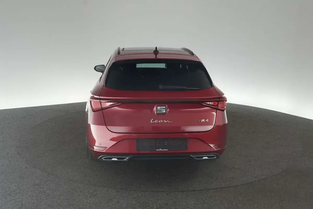 Gebraucht Seat Leon ST 4Drive 150 PS (110 kW) 2022 Rot Kombi