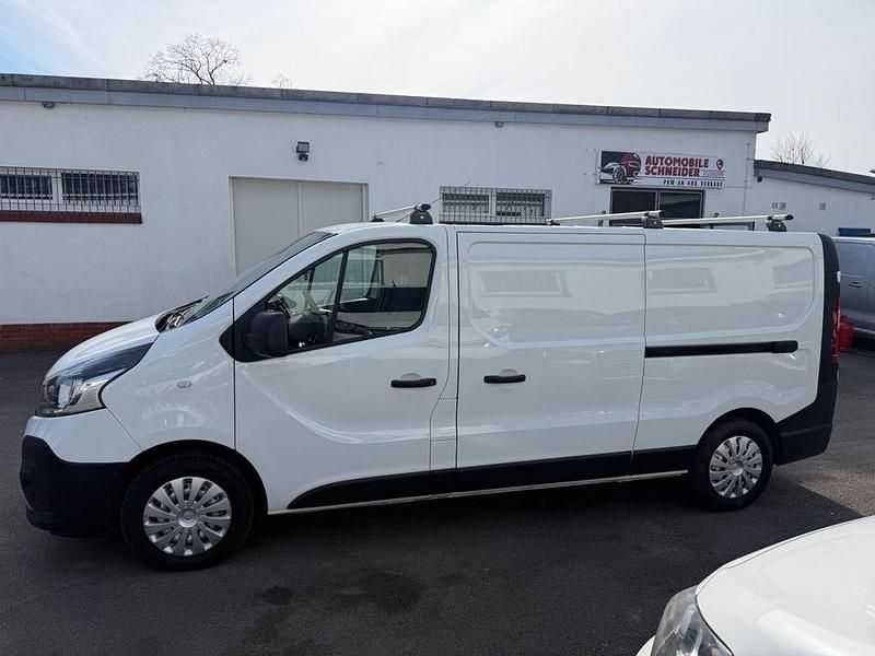 Gebraucht Renault Trafic Komfort 125 PS (91 kW) 2019 Weiß Van / Kleinbus
