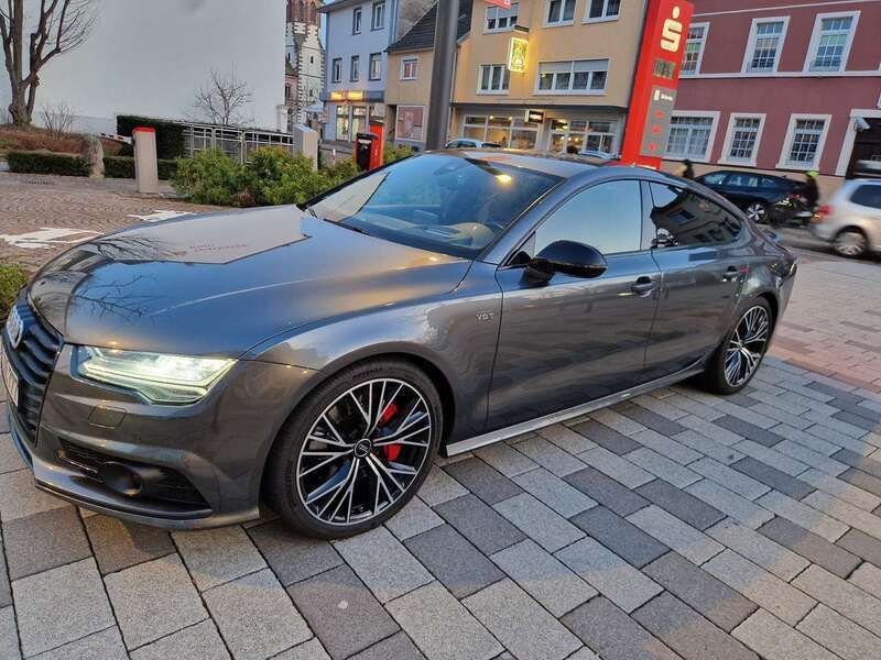Grau Gebraucht 2017 Audi A7 Competition Kleinwagen | 28.750 € (Fairer Preis) - Bild 1/4