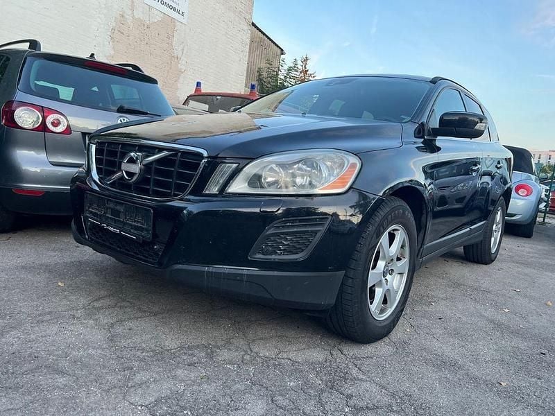 Gebraucht Volvo XC60 Momentum 163 PS (119 kW) 2011 Schwarz SUV