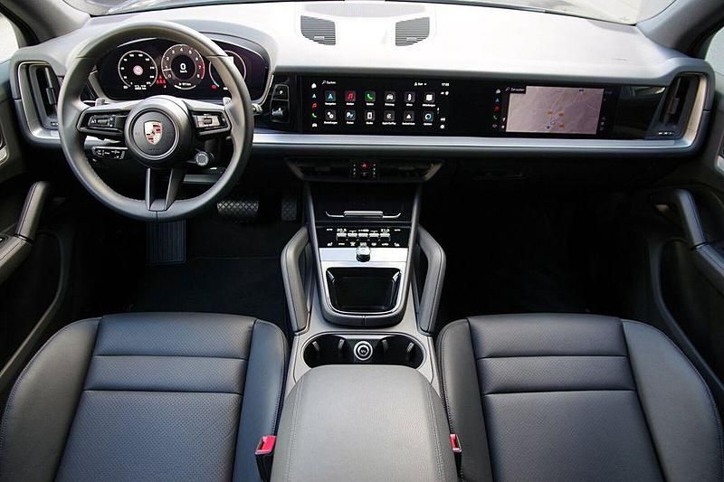 Second-hand Porsche Cayenne 354 CP (260 kW) 2025 Negru SUV