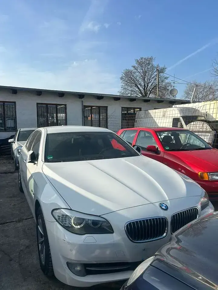 Usata BMW 525 218 CV (160 kW) 2013 Bianco Berlina