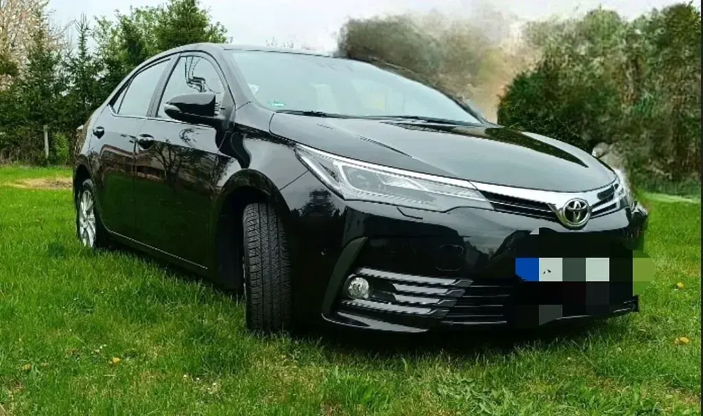Gebraucht Toyota Corolla Executive 132 PS (97 kW) 2017 Limousine
