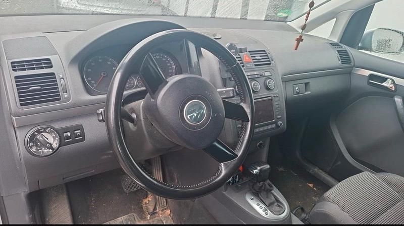 Gebraucht VW Touran 119 PS (87 kW) 2004 Silber Van / Kleinbus