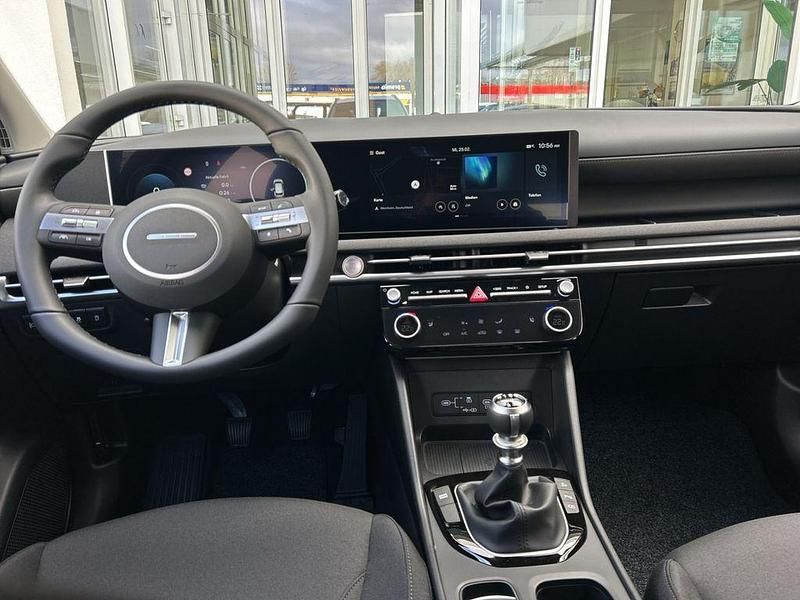 Neu Hyundai Tucson Select 150 PS (110 kW) 2026 Sol (weiss SUV