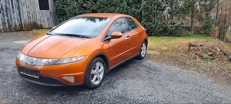 Gebraucht Honda Civic 83 PS (61 kW) 2008 Orange Limousine