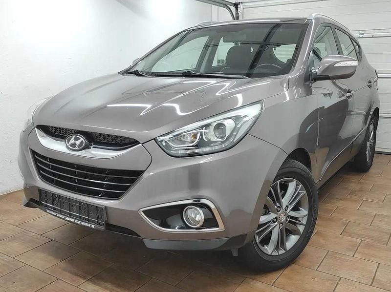 Grau Gebraucht 2013 Hyundai ix35 Style SUV | 8.400 € (Guter Preis) - Bild 1/4
