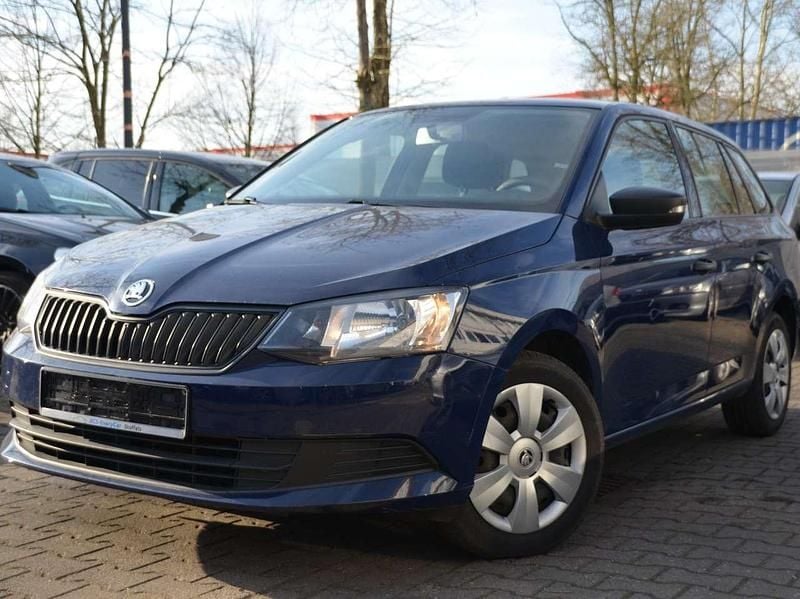 Gebraucht Skoda Fabia Active 75 PS (55 kW) 2015 Pacificblau Kleinwagen