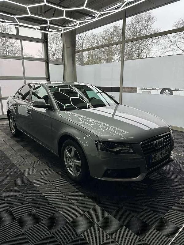 Gebraucht Audi A4 Ambiente 179 PS (131 kW) 2009 Silber Limousine