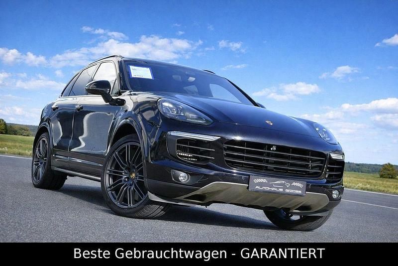Schwarz Gebraucht 2018 Porsche Cayenne Platinum Edition SUV | 32.950 € (Fairer Preis) - Bild 1/4
