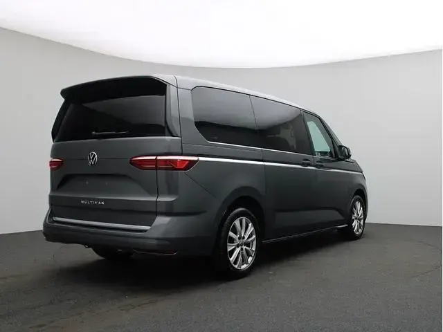 Gebraucht VW Multivan Style 150 PS (110 kW) 2025 Van / Kleinbus