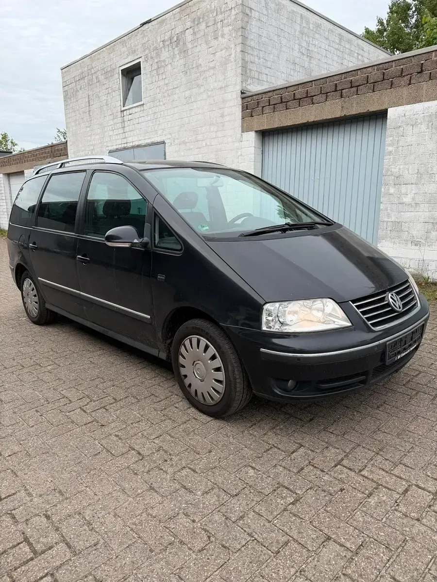 Gebraucht VW Sharan 131 PS (96 kW) 2005 Schwarz Van / Kleinbus