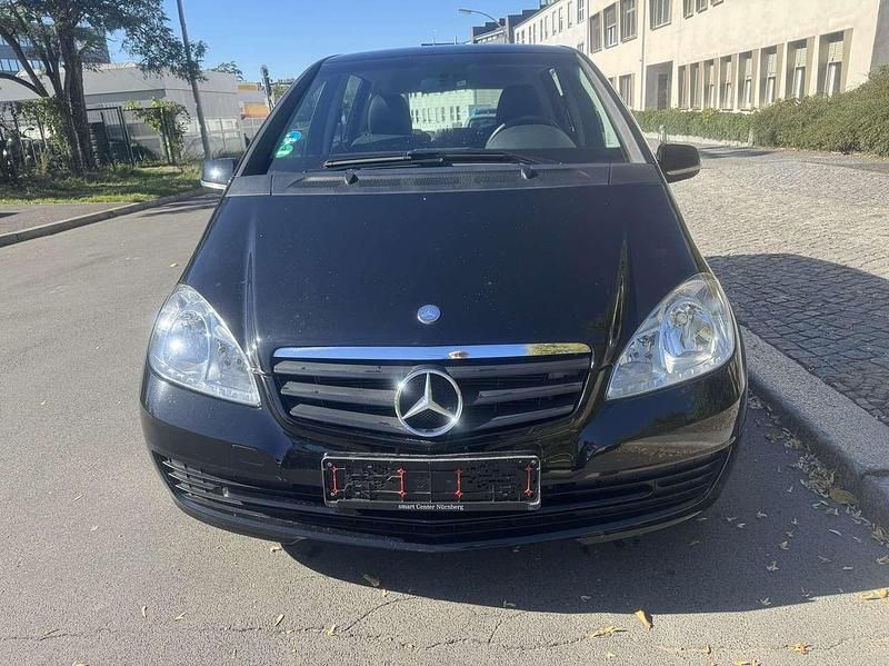 Schwarz Gebraucht 2009 Mercedes A160 Kleinwagen | 4.399 € (Fairer Preis) - Bild 1/4