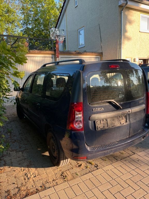 Blau Gebraucht 2012 Dacia Logan MCV Van / Kleinbus | 900 € (Superpreis) - Bild 1/4