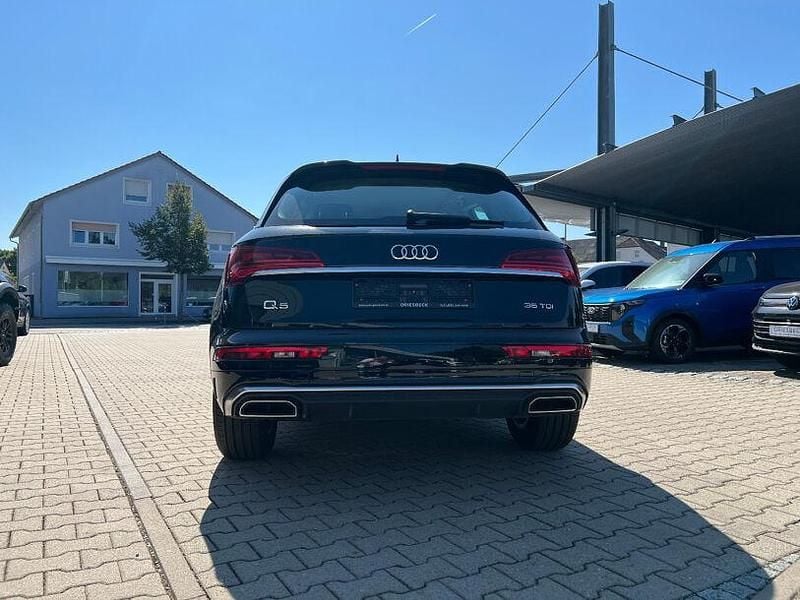 Gebraucht Audi Q5 S-Line 163 PS (119 kW) 2022 Mythosschwarz metallic SUV