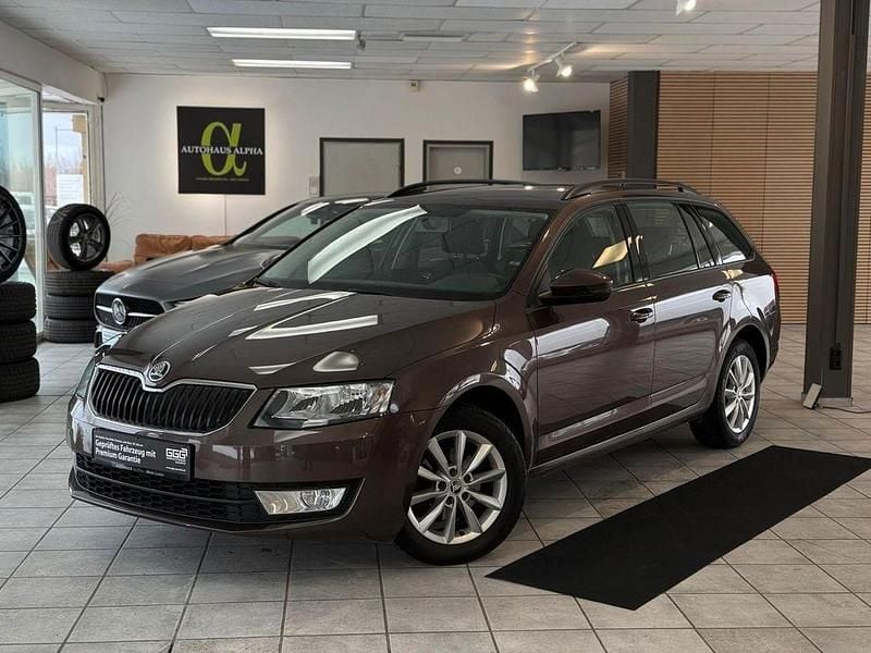 Braun Gebraucht 2015 Skoda Octavia Ambition Kombi | 12.490 € (Fairer Preis) - Bild 1/4