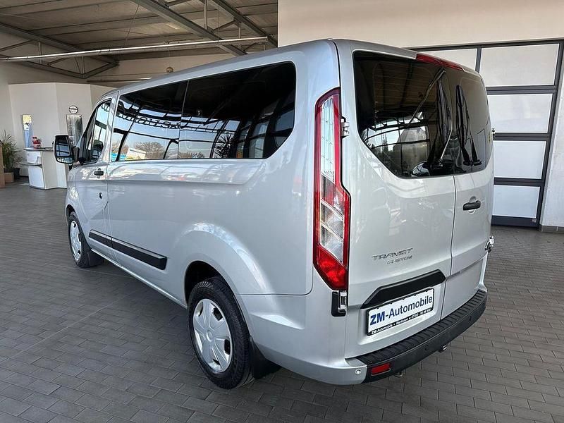 Gebraucht Ford Transit Custom 131 PS (96 kW) 2019 Silber Van / Kleinbus