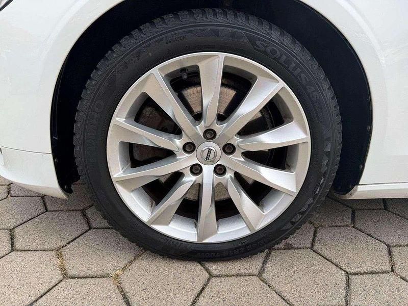 Gebraucht Volvo V90 Momentum 235 PS (172 kW) 2017 Weiss Kombi
