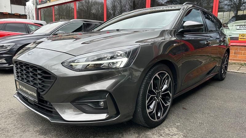 Gebraucht Ford Focus ST-Line 150 PS (110 kW) 2020 Grau Kombi
