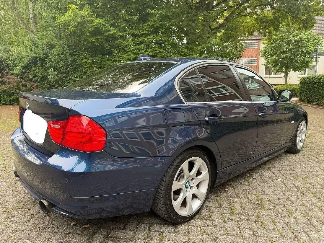 Gebraucht BMW 335 306 PS (225 kW) 2011 Blau Limousine
