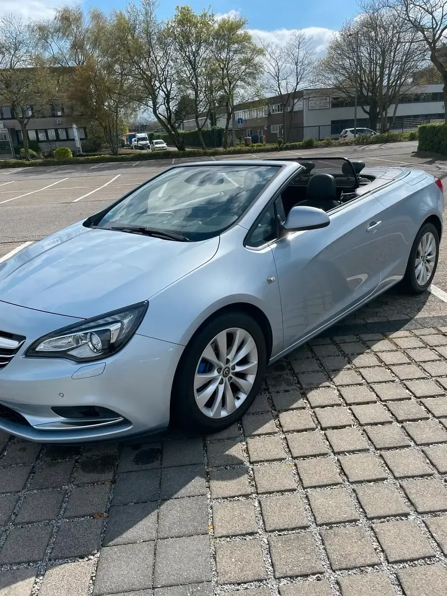 Gebraucht Opel Cascada 165 PS (121 kW) 2014 Blau Cabrio