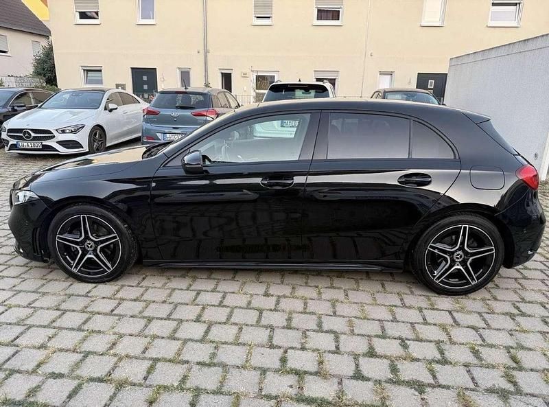 Gebraucht 2019 Mercedes A180 AMG line Limousine | 21.500 € (Fairer Preis) - Bild 1/4
