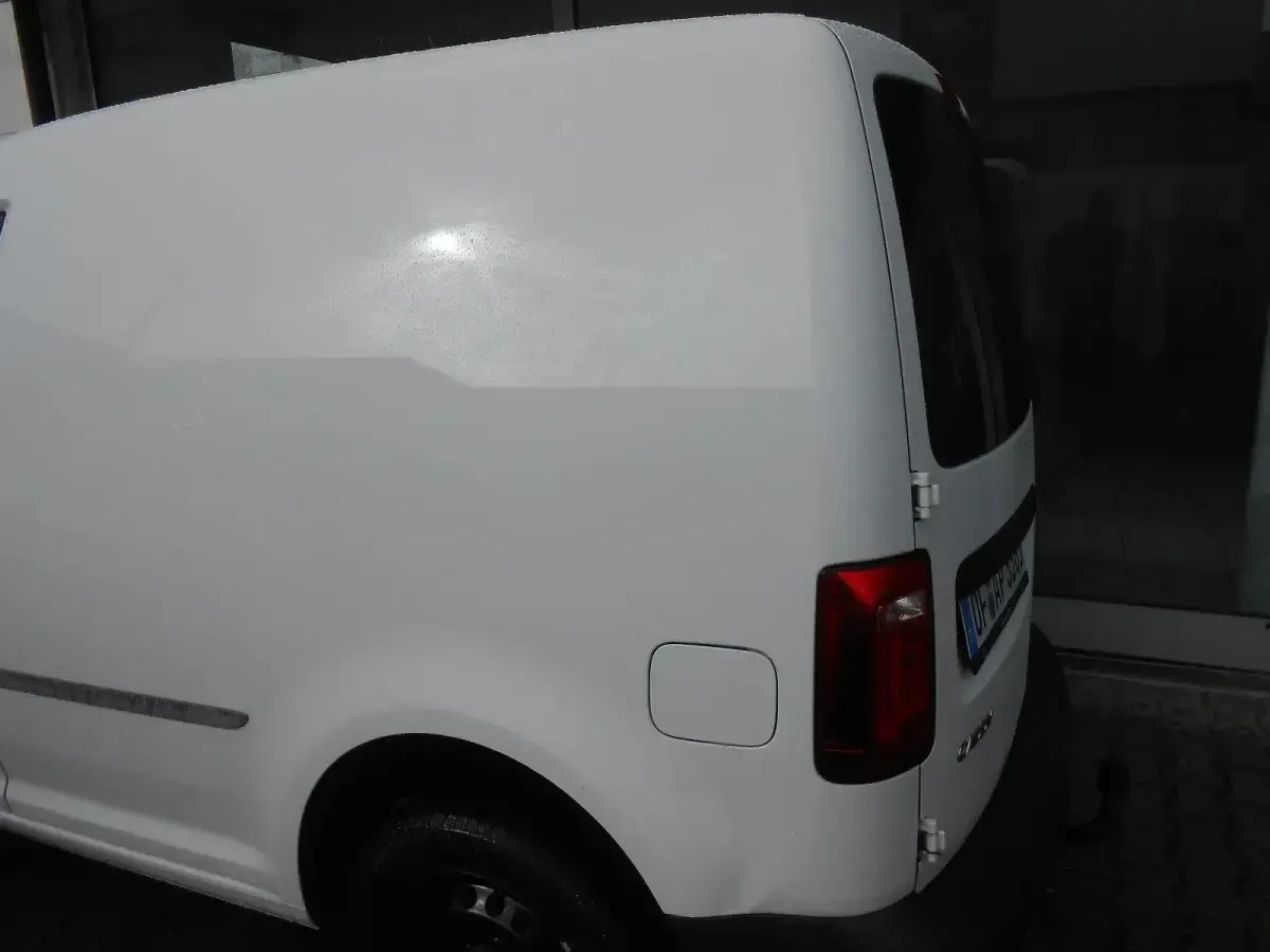 Używany VW Caddy 102 KM (75 kW) 2017 Biały Minivan