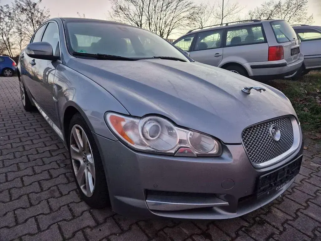 Gebraucht Jaguar XF Premium Luxury 207 PS (152 kW) 2008 Grau Limousine