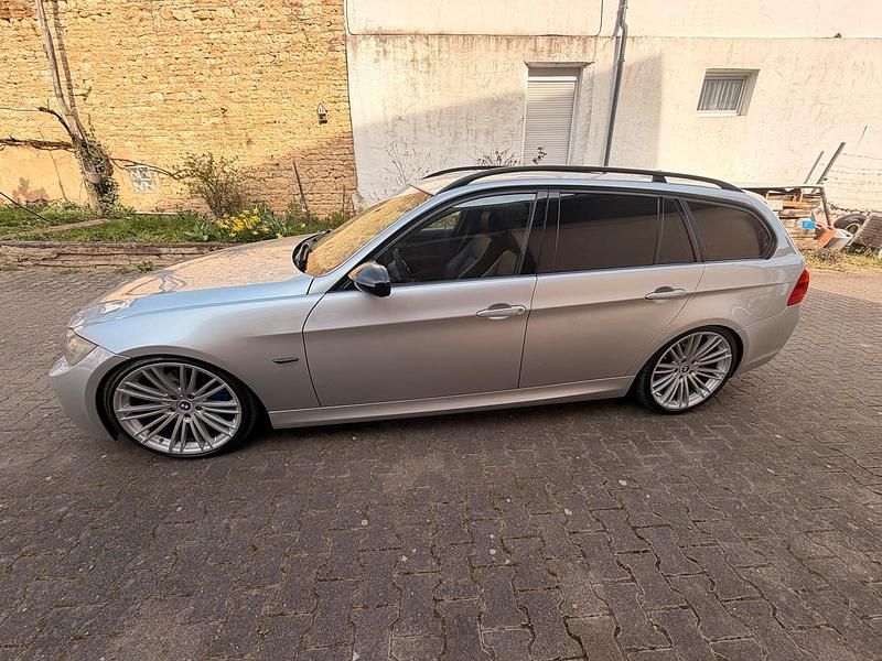 Gebraucht BMW 320 M Performance 177 PS (130 kW) 2008 Silber Kombi