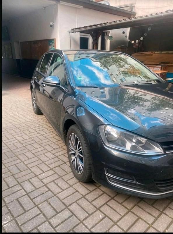 Gebraucht VW Golf VII 110 PS (80 kW) 2016 Schwarz Kleinwagen