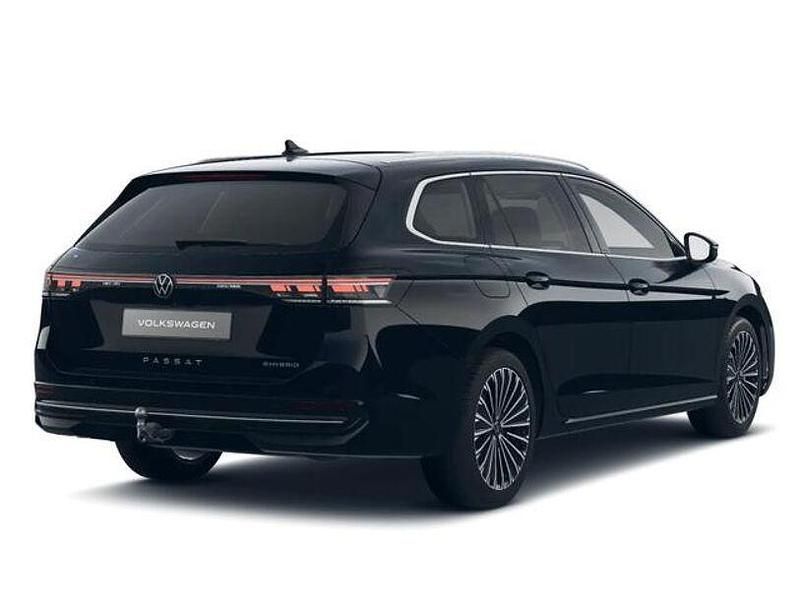Gebraucht VW Passat Elegance 150 PS (110 kW) 2025 Grenadillschwarz Kombi
