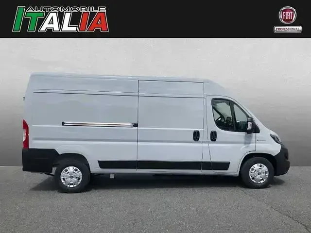 Gebraucht Fiat Ducato 89 kW (122 PS) 2021 Grau (expedition grau) Van