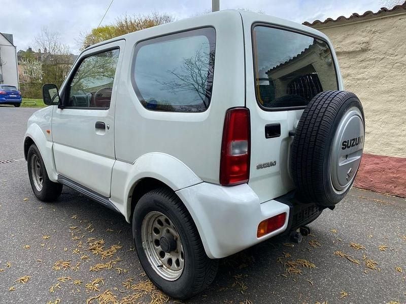 Gebraucht Suzuki Jimny 82 PS (60 kW) 2001 Weiß SUV