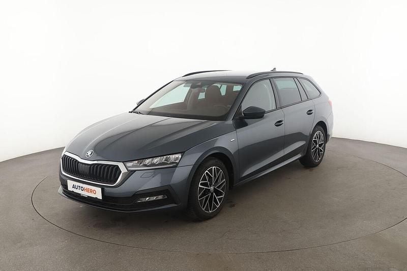 Grau Gebraucht 2021 Skoda Octavia Clever Kombi | 21.370 € (Fairer Preis) - Bild 1/3