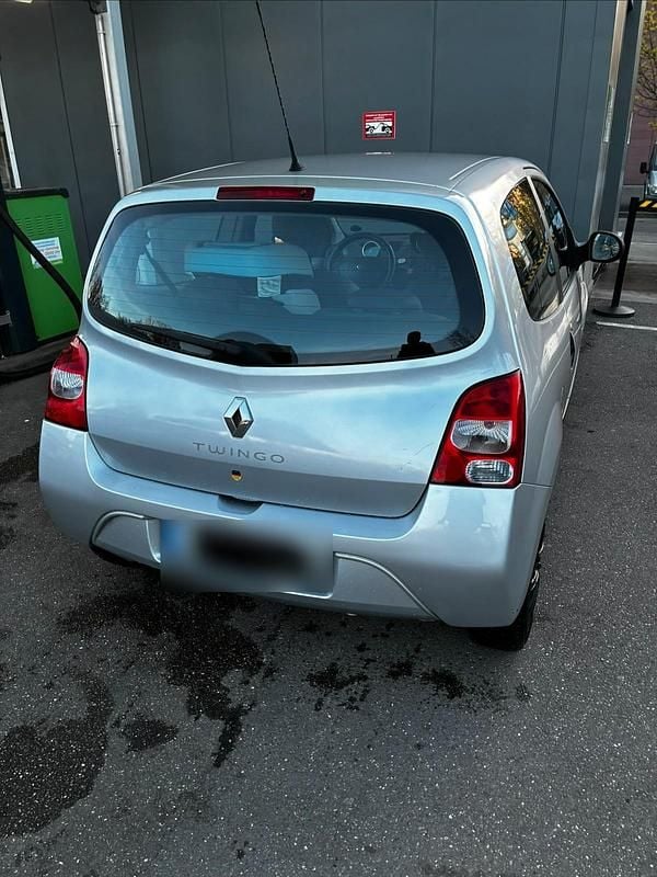 Usado Renault Twingo 64 HP (47 kW) 2008 Prateado Citadino