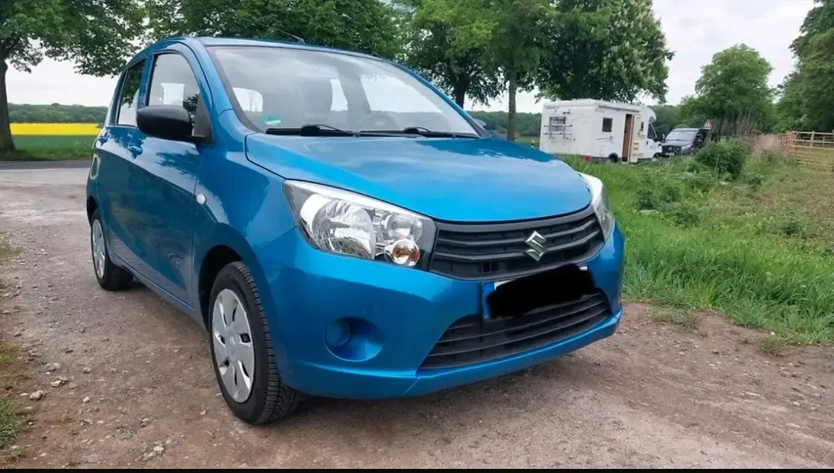 Gebraucht Suzuki Celerio 68 PS (50 kW) 2015 Blau Kleinwagen