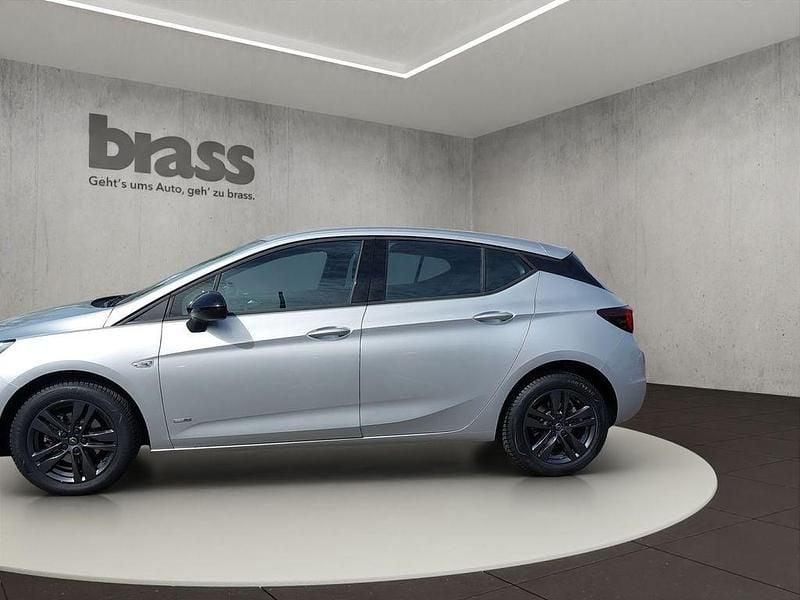 Usado Opel Astra Design & Tech 110 HP (80 kW) 2021 Prateado Carrinha