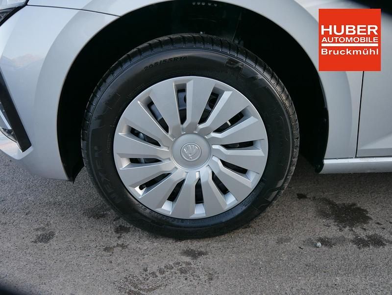 Neu Skoda Scala Selection 116 PS (85 kW) 2025 Brillantsilber metallic brillantsilber metallic Kleinwagen