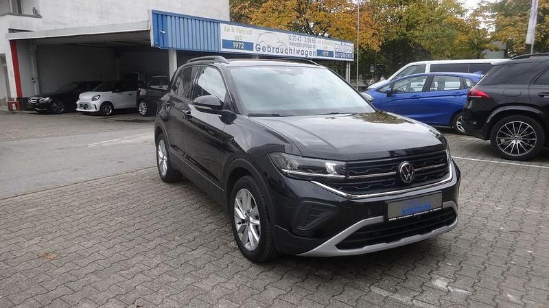 Deep black perleffekt Gebraucht 2025 VW T-Cross Life SUV | 25.500 € (Fairer Preis) - Bild 1/4