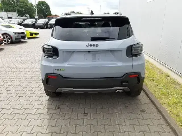 Gebraucht Jeep Avenger Overland 145 PS (106 kW) 2025 Grau SUV