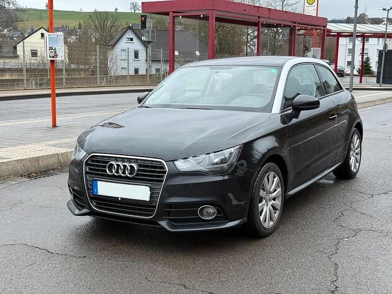 Schwarz Gebraucht 2012 Audi A1 Kleinwagen | 9.500 € (Fairer Preis) - Bild 1/4