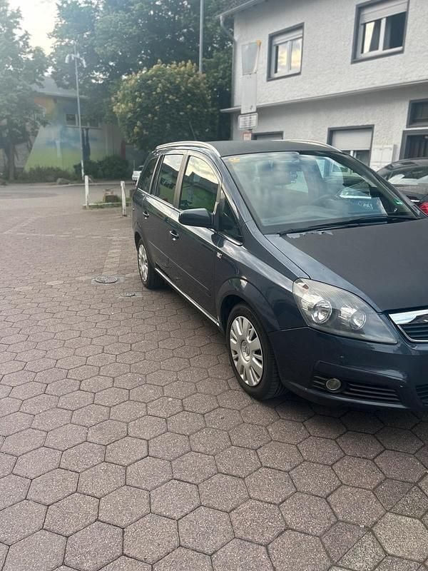 Gebraucht Opel Zafira 120 PS (88 kW) 2007 Braun Van / Kleinbus