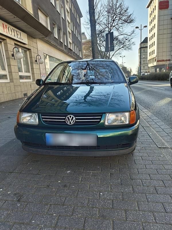 Gebraucht VW Polo 60 PS (44 kW) 1997 Grün Kombi