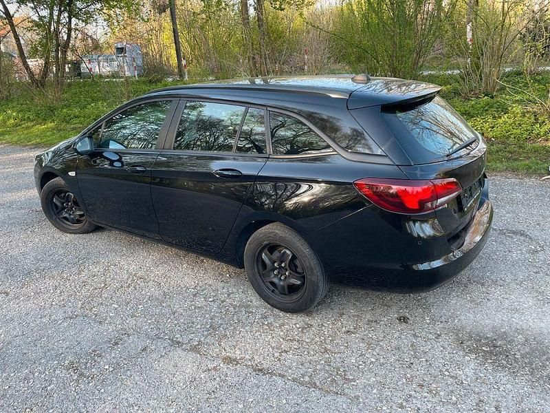 Gebraucht Opel Astra Business Edition 105 PS (77 kW) 2022 Schwarz Kombi