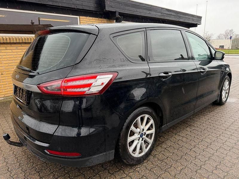 Gebraucht Ford S-MAX S 150 PS (110 kW) 2017 Schwarz Van / Kleinbus