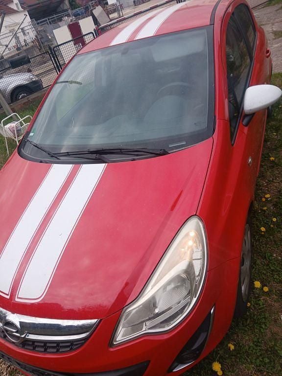 Second-hand Opel Corsa 87 CP (63 kW) 2011 Roșu Hatchback