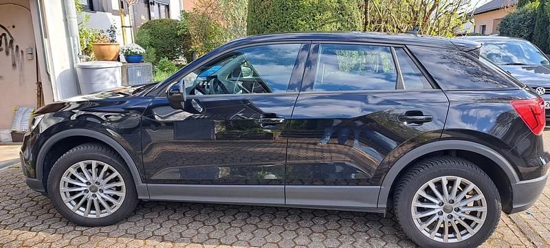 Gebraucht Audi Q2 85 PS (62 kW) 2019 Schwarz SUV