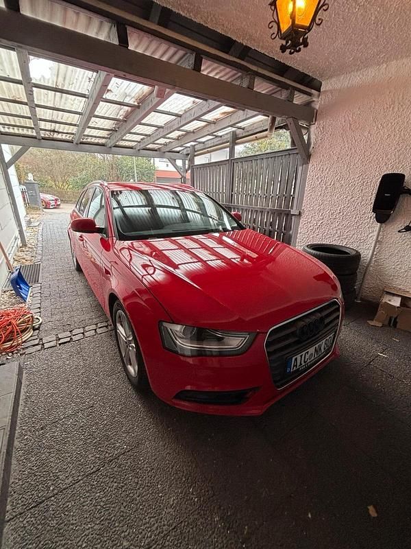 Rot Gebraucht 2012 Audi A4 S-Line Kombi | 7.500 € (Superpreis) - Bild 1/4