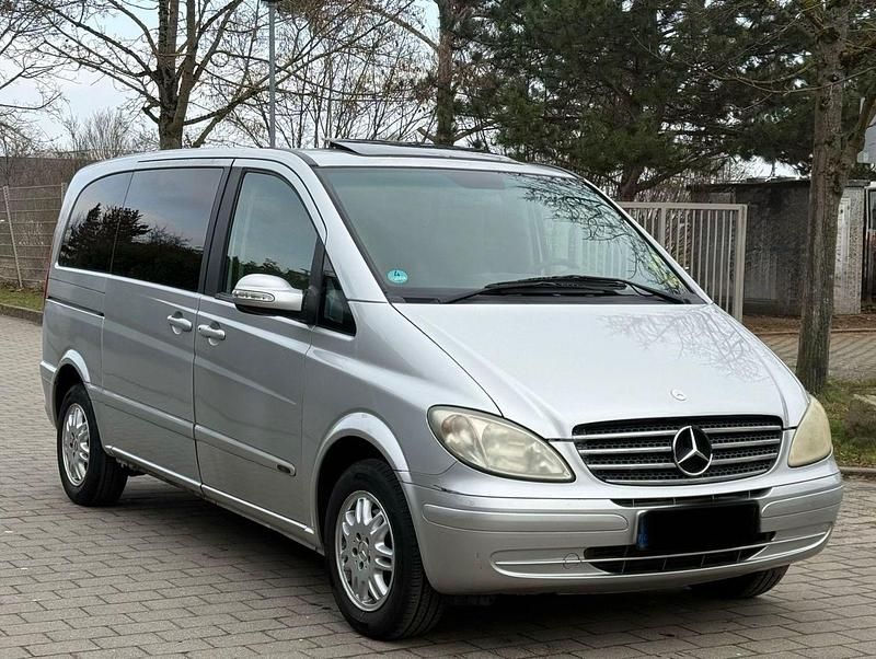 Gebraucht Mercedes Viano 109 PS (80 kW) 2004 Silber Van / Kleinbus