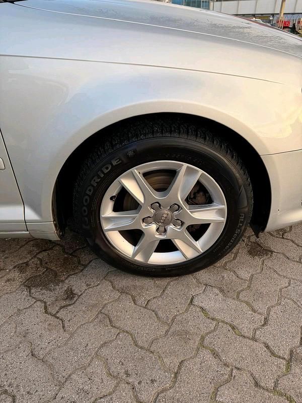 Gebraucht Audi A3 125 PS (91 kW) 2012 Silber Kleinwagen